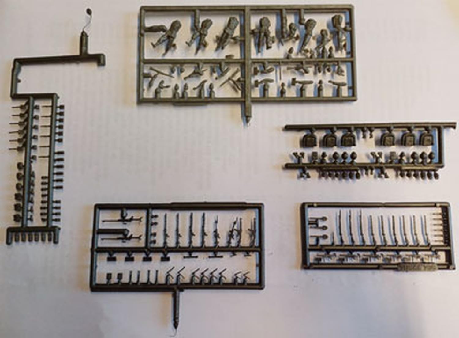 Amazon | プライザー 1/72 行進する独軍擲弾兵と機関銃手 1939-45 12体
